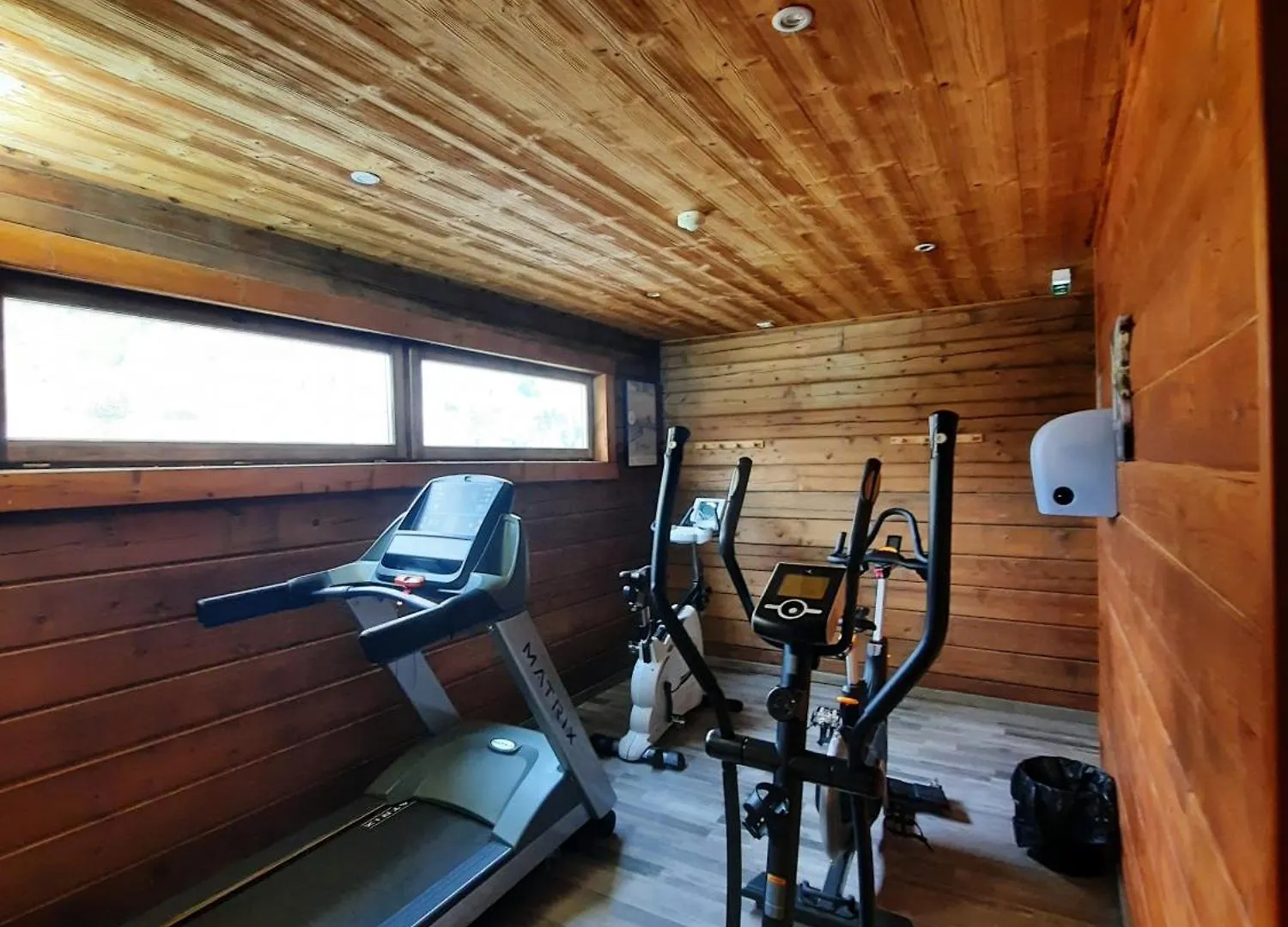Bois De Champelle- 94 Magnifique Chalet-10 Pers Morillon
